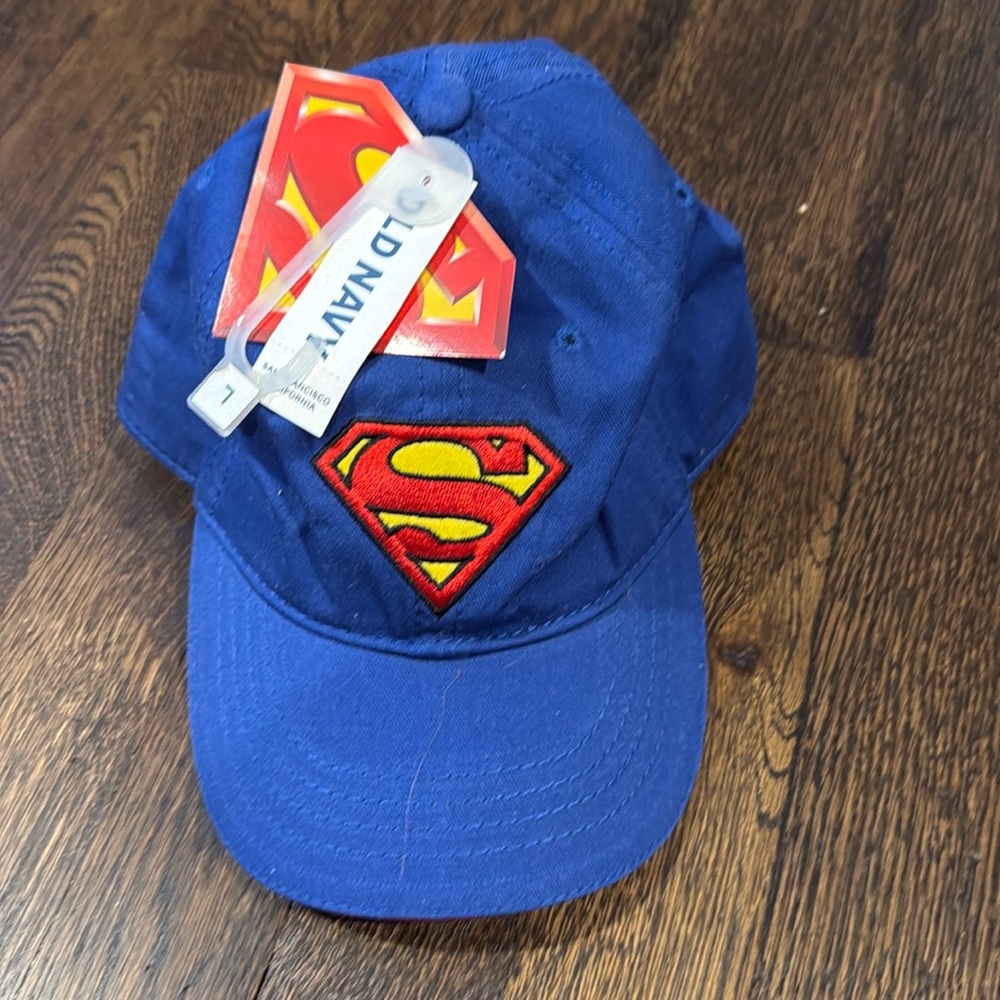 New with tags! Boys large Superman hat